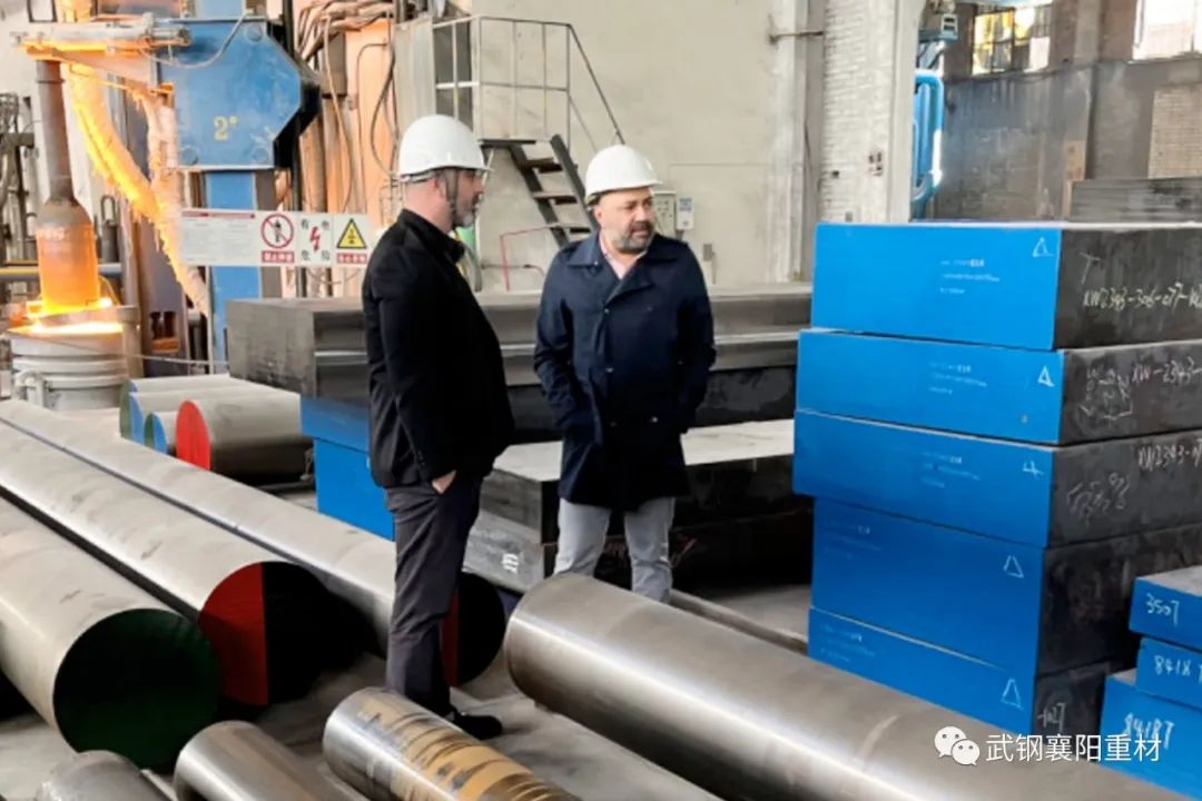 土耳其特種鋼材料客商到訪襄陽重材